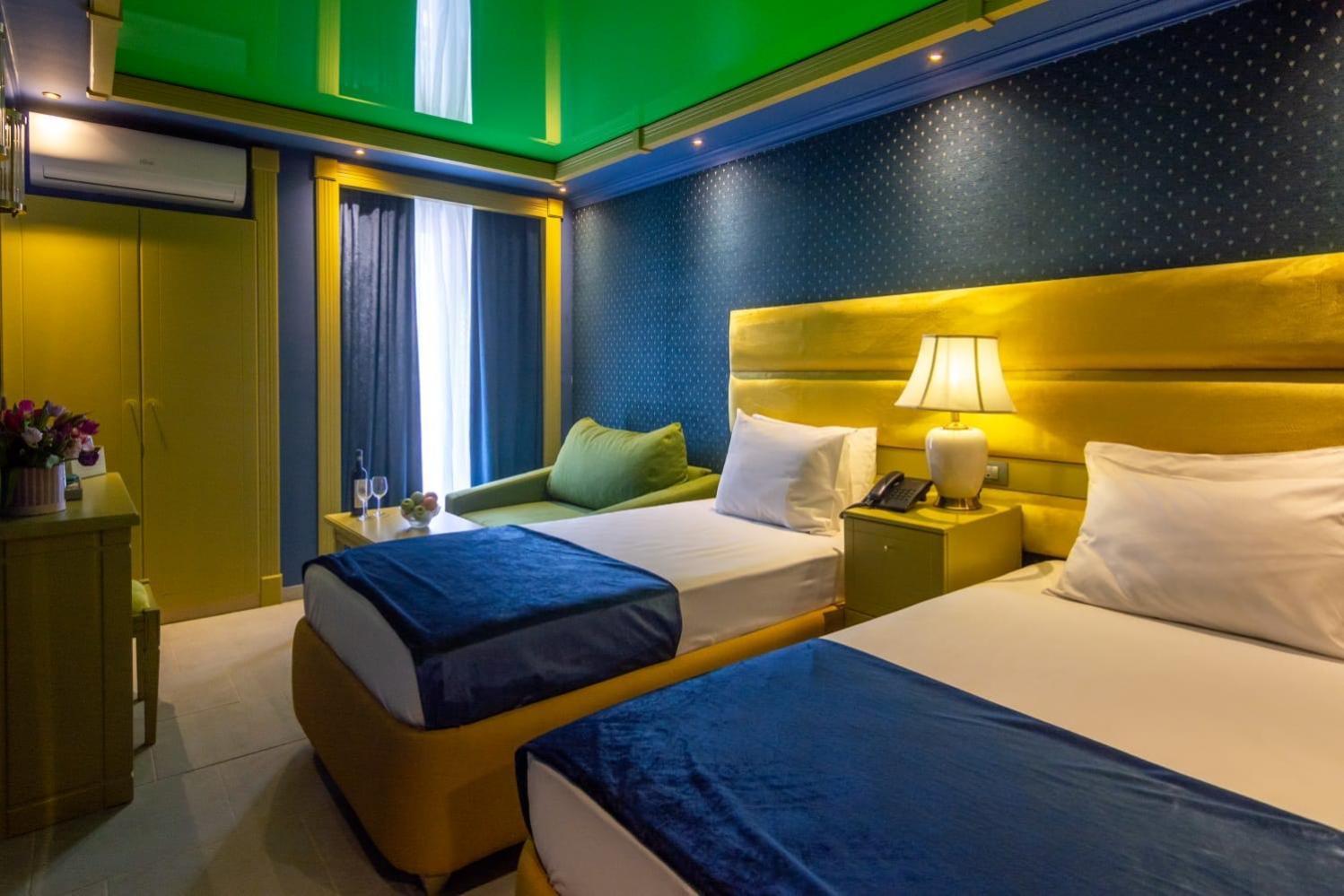 Hotel Craiova By Phoenicia Blue View Olimp Esterno foto
