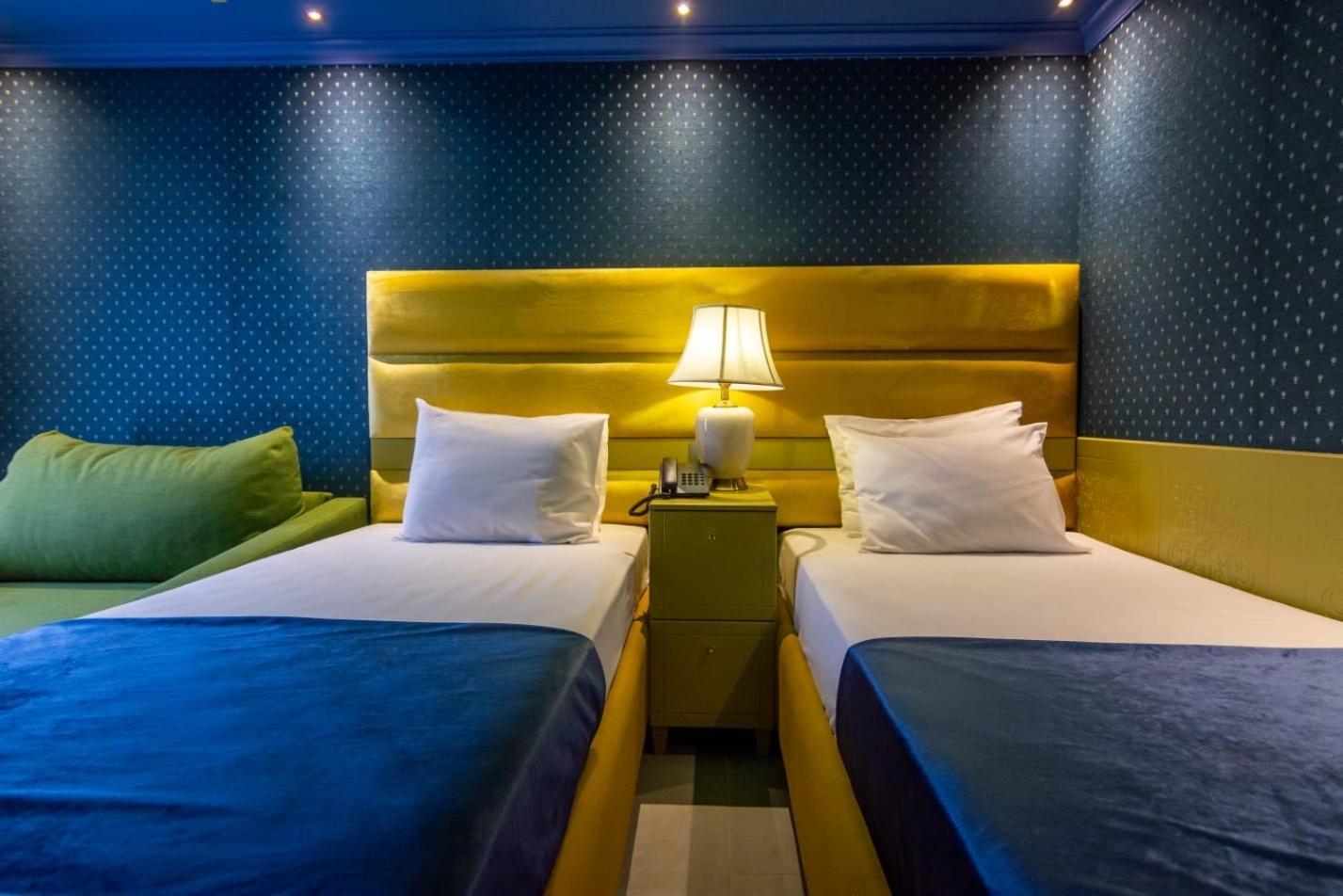 Hotel Craiova By Phoenicia Blue View Olimp Esterno foto
