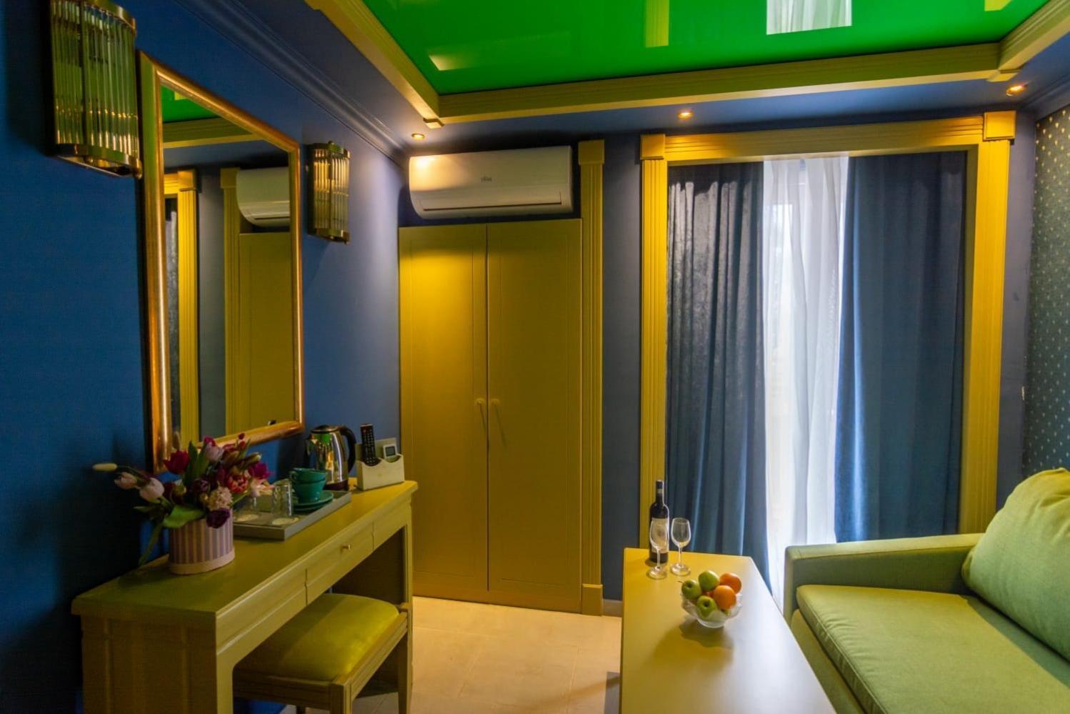 Hotel Craiova By Phoenicia Blue View Olimp Esterno foto